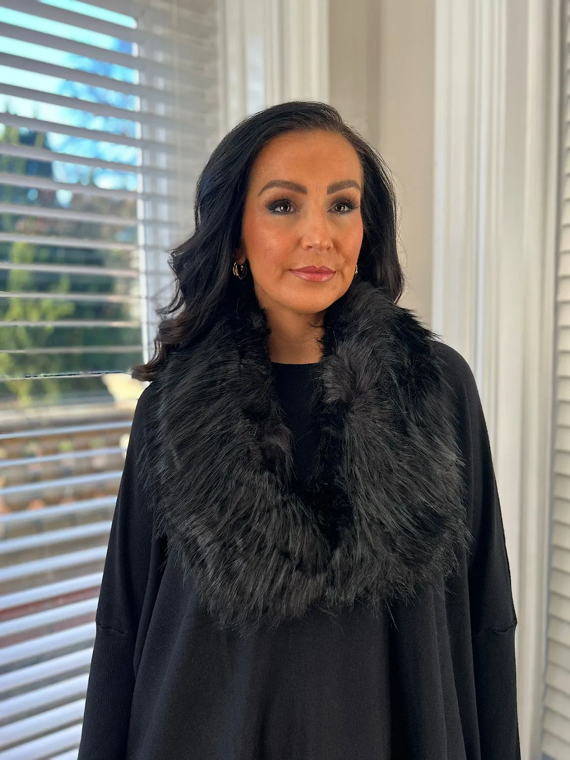 Black Faux Fur Collar