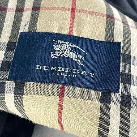 Burberry blackmens trench with lining/long