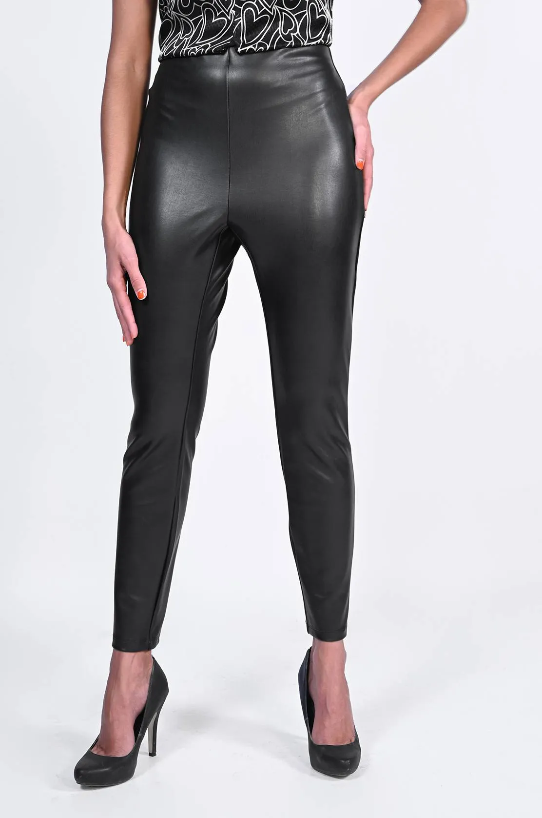 Faux leather black leggings