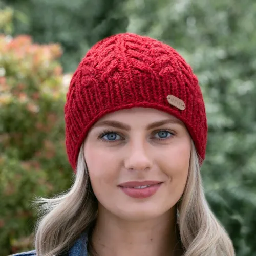 Pull On Aran Cable Hat