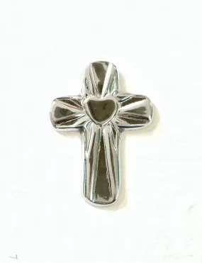 Small Lined Heart Cross