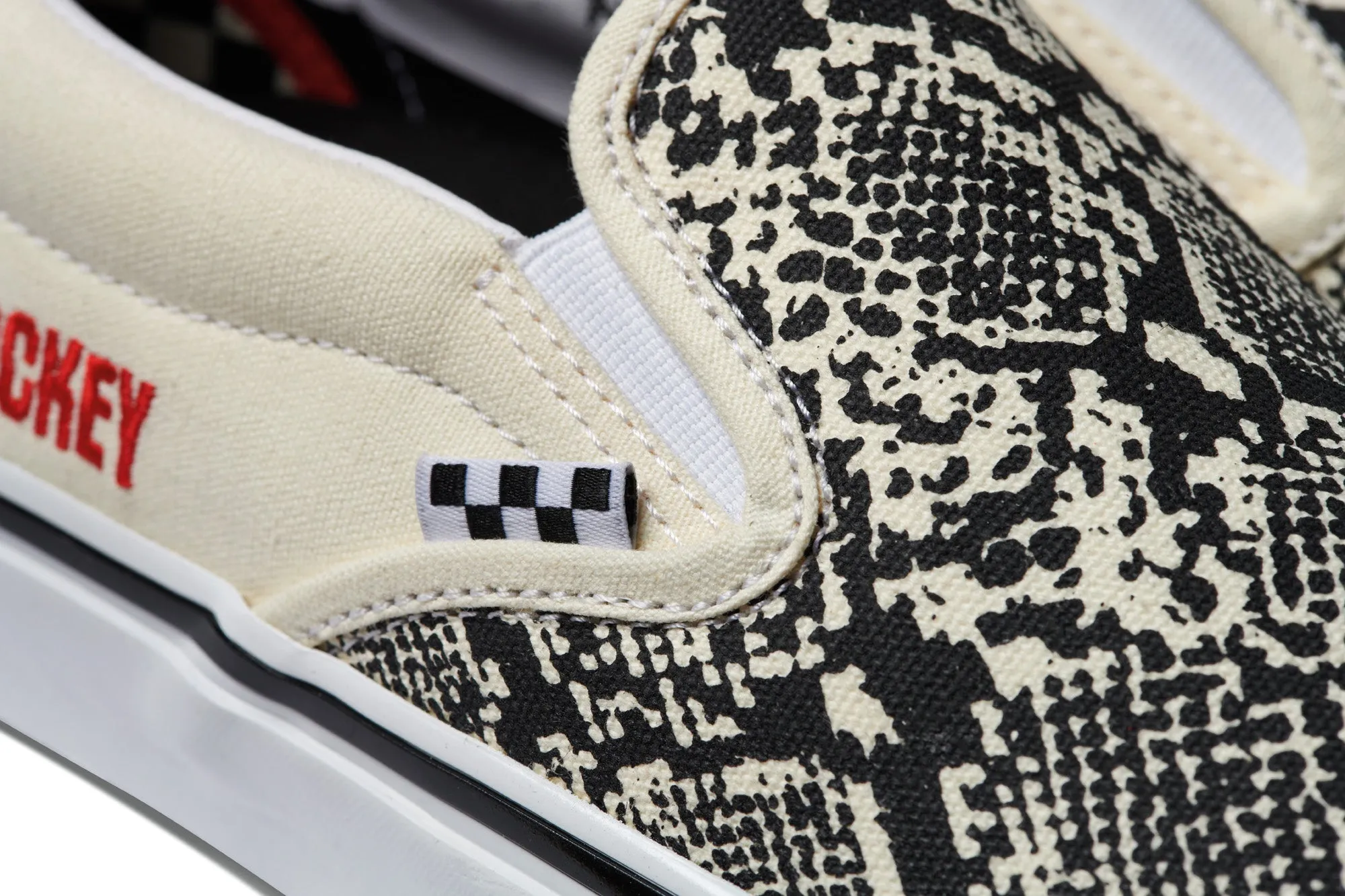 Vans Skate Slip On - (Hockey) White Snake