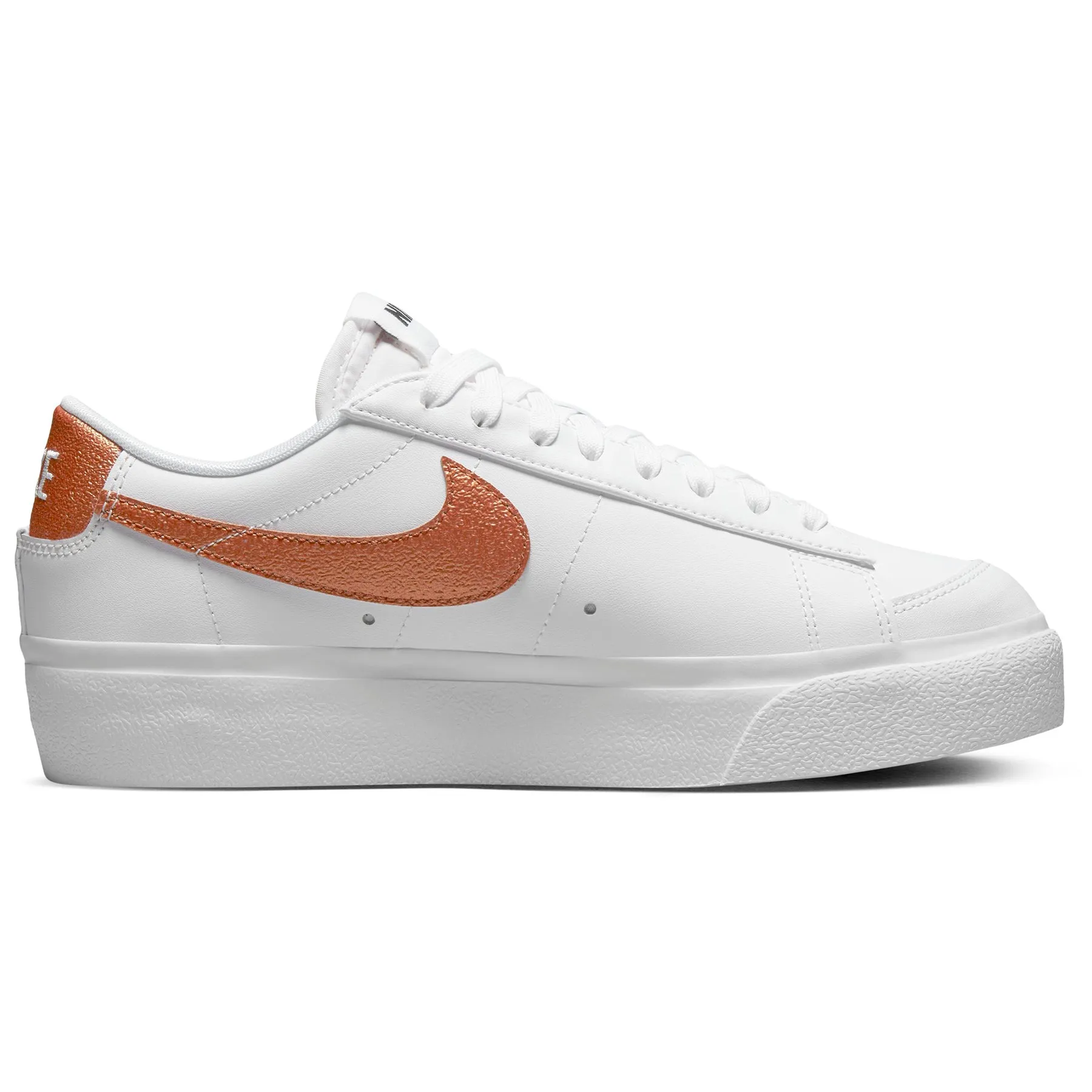 Zapatillas Nike Mujer Urbanas Blazer Low Platform ESS | DQ7571-100